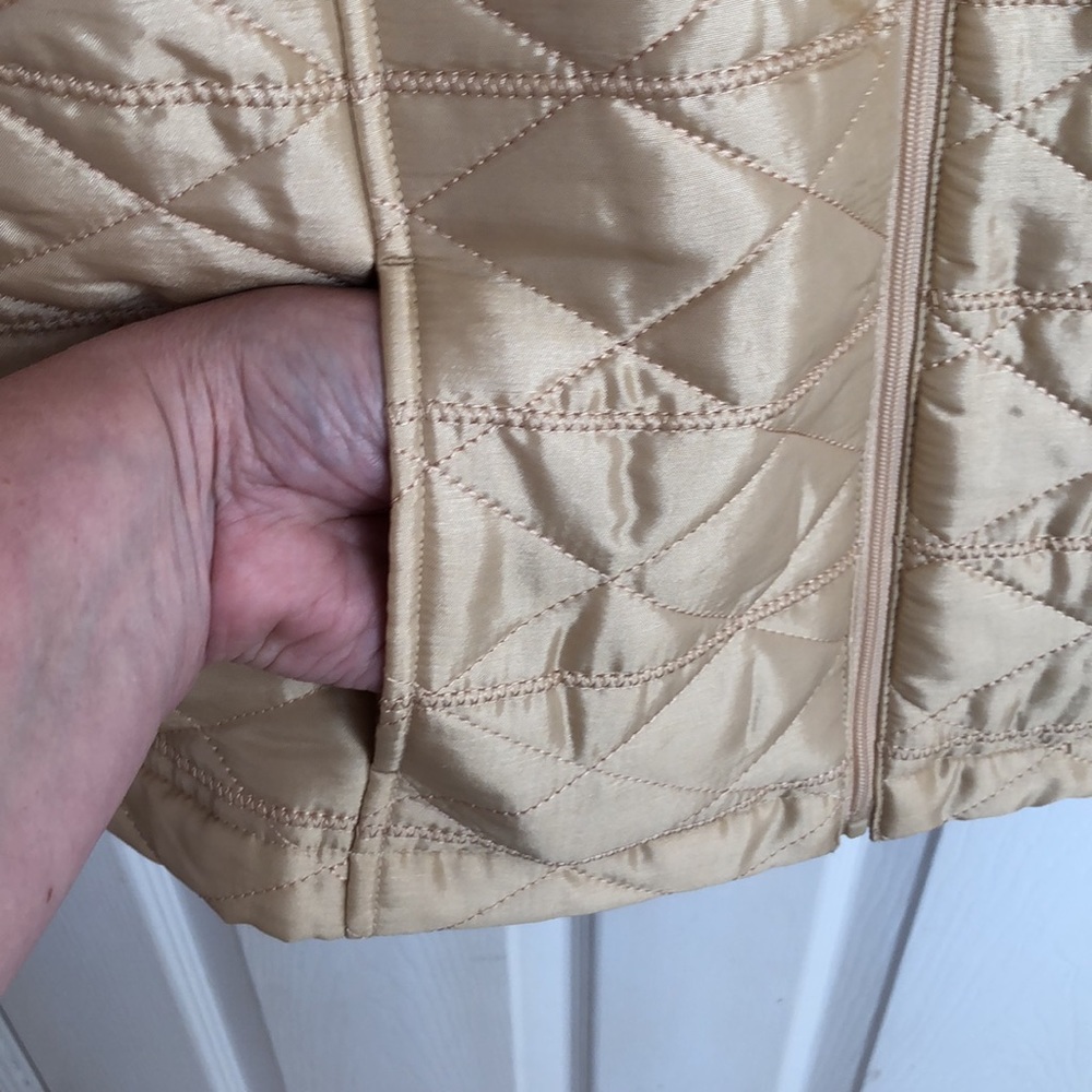 Chicos Weekend Light Gold Vest Sz Medium - Picture 4 of 8